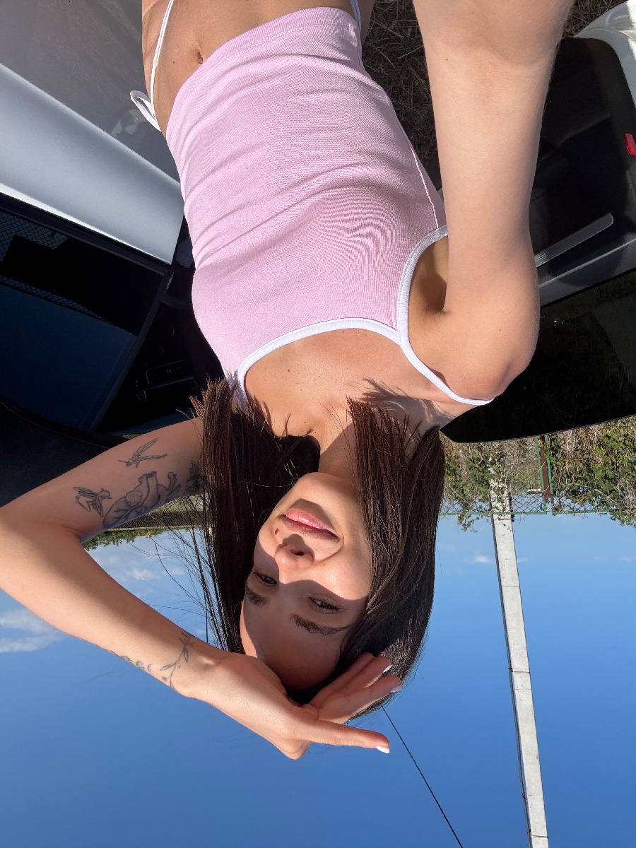 Sexy model Tina in Miami